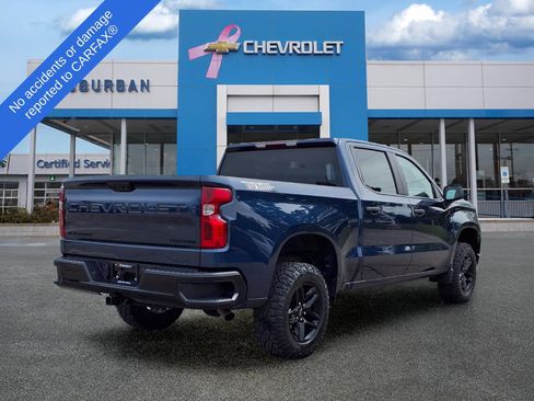 Used 2022 Chevrolet Silverado 1500 Custom Trail Boss w/ LPO, Dark Essentials Package AWD/4WD image 5