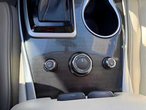 Used 2019 INFINITI QX60 Luxe w/ Essential Package image 46