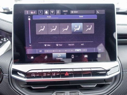 New 2026 Jeep Compass Latitude image 16