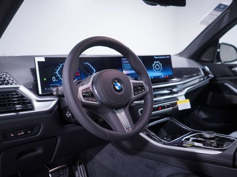 New 2026 BMW X5 sDrive40i w/ M Sport Package image 6