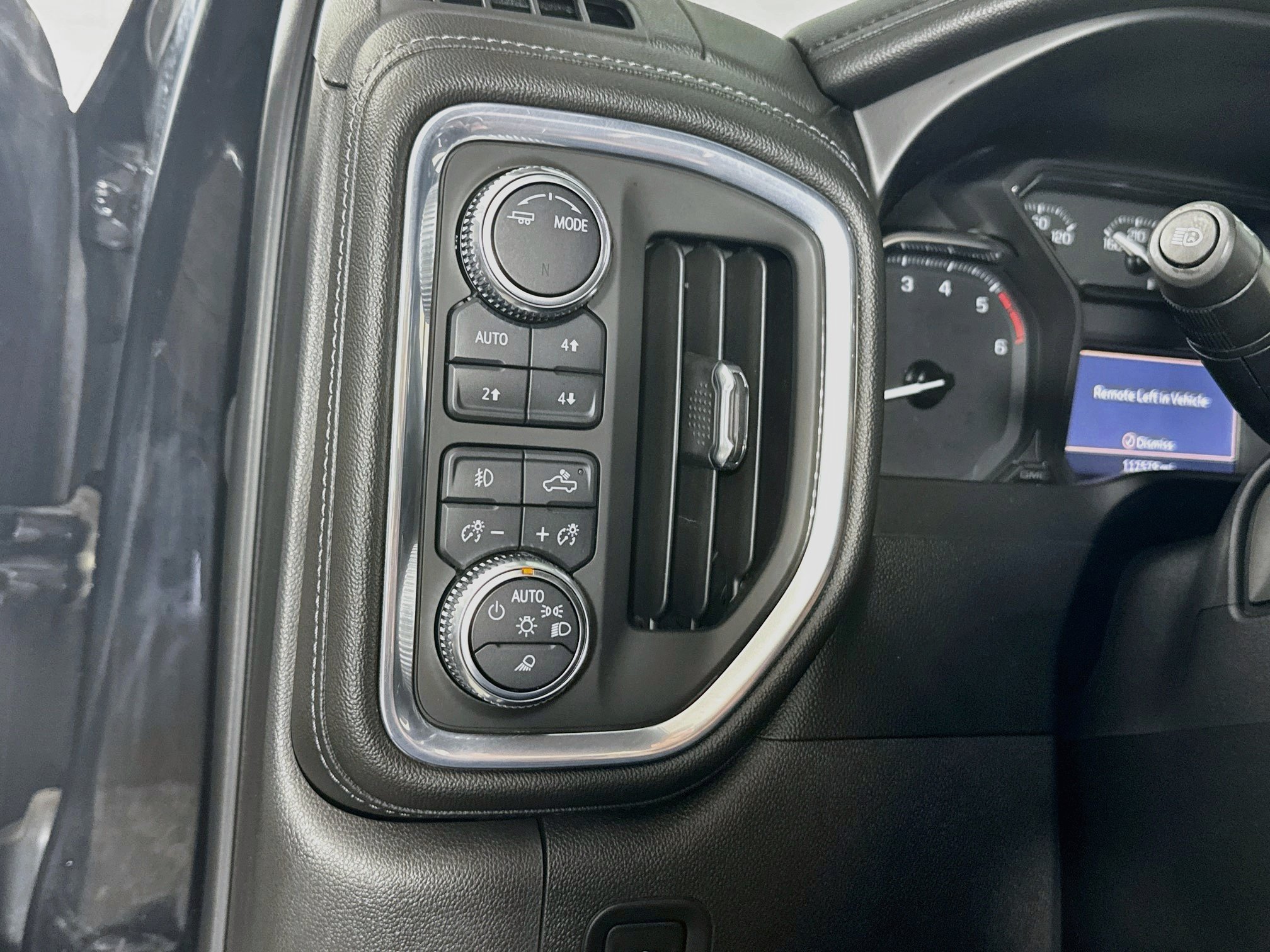 Used 2021 GMC Sierra 1500 SLT w/ SLT Premium Plus Package AWD/4WD image 11