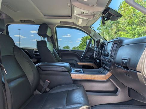 Used 2019 Chevrolet Silverado 3500 LTZ w/ LTZ Plus Package AWD/4WD image 18