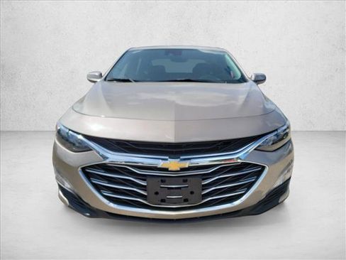 Used 2023 Chevrolet Malibu LT w/ Driver Confidence Package FWD image 2