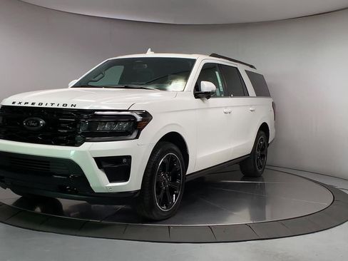 Used 2024 Ford Expedition Max Limited image 4