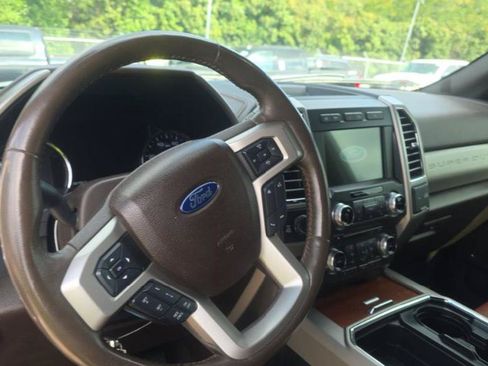 Used 2018 Ford F350 King Ranch w/ King Ranch Ultimate Package AWD/4WD image 13