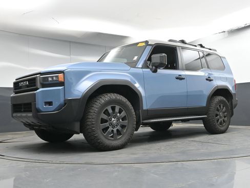 Used 2024 Toyota Land Cruiser image 23