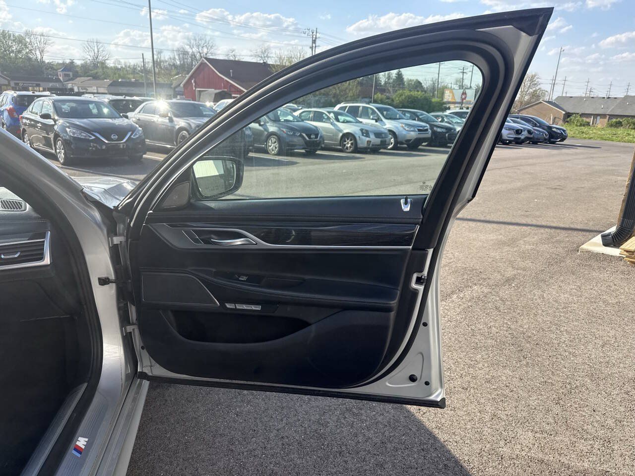 Used 2017 BMW 750i xDrive AWD/4WD image 19