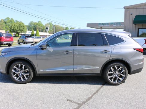 Used 2024 Acura MDX SH-AWD w/ Technology Package image 2