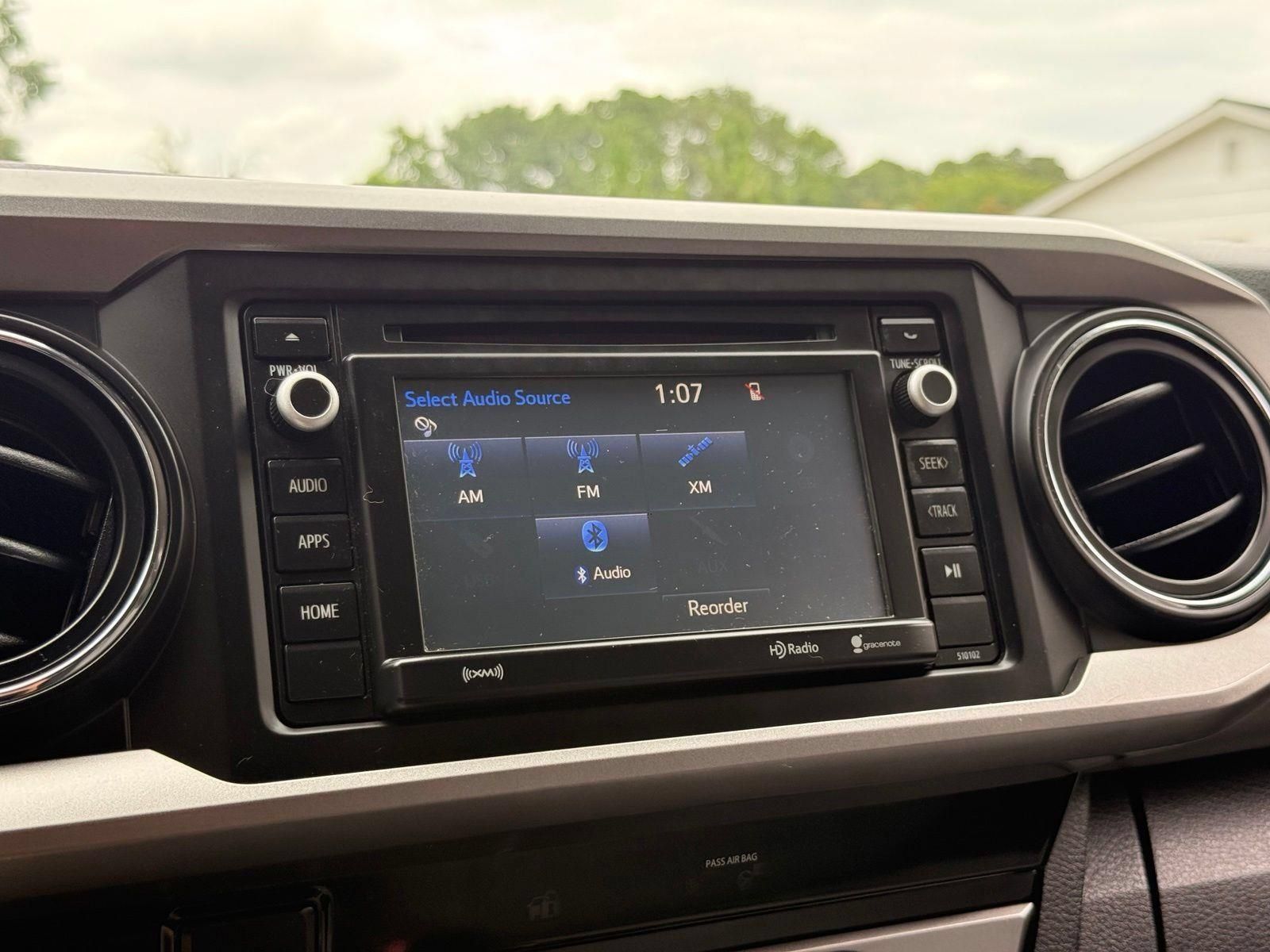 Used 2018 Toyota Tacoma SR5 RWD image 37