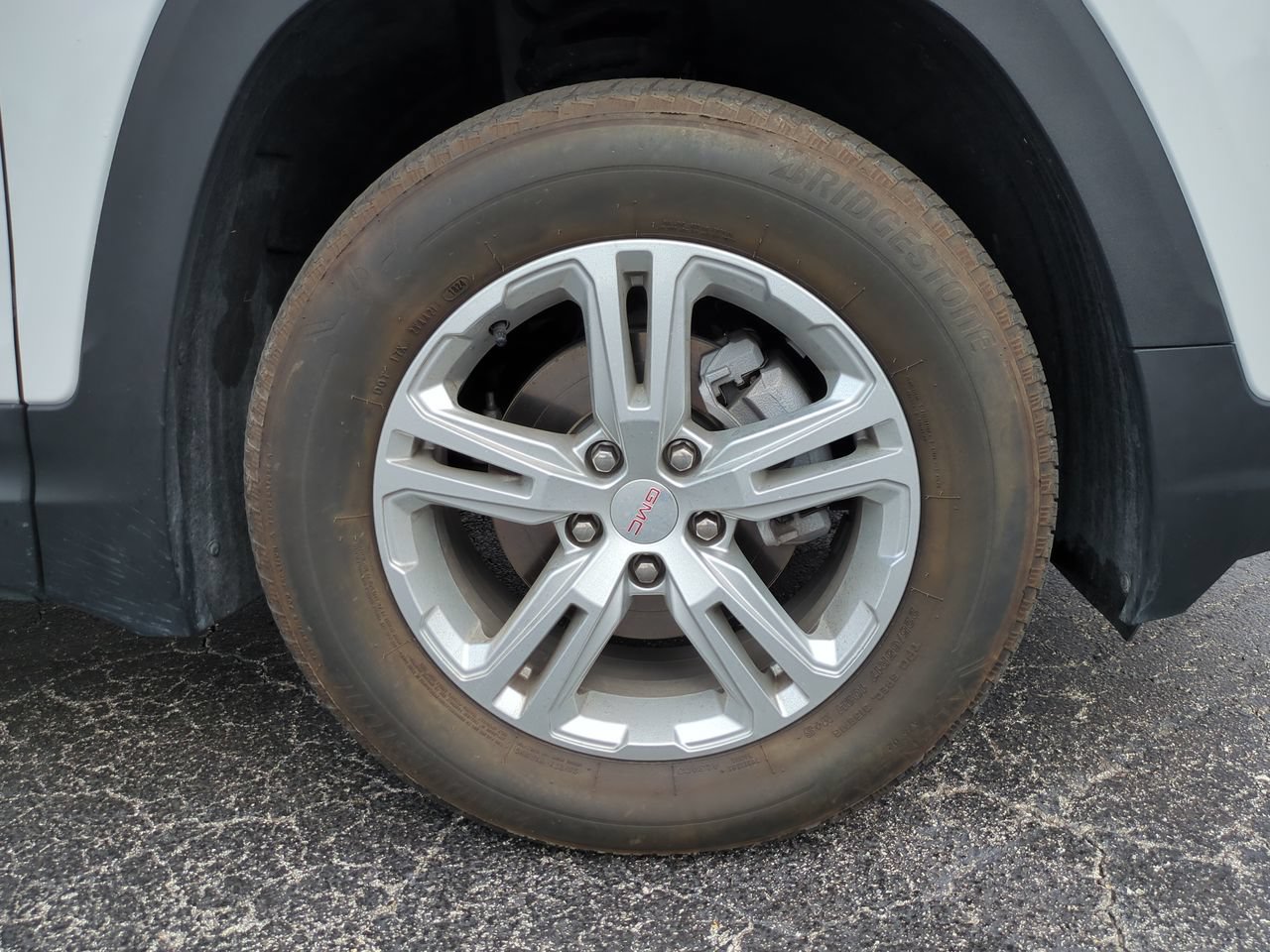 Used 2024 GMC Terrain SLE AWD/4WD image 11