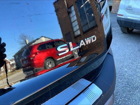 Used 2023 Nissan Rogue SL w/ SL Premium Package image 8