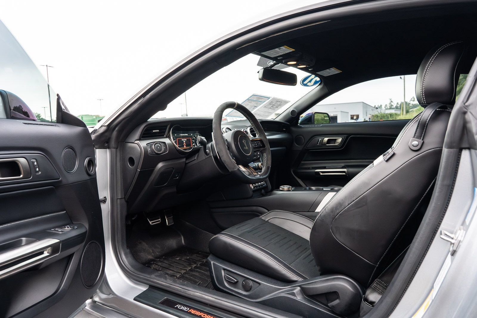 Used 2021 Ford Mustang Shelby GT500 RWD image 33
