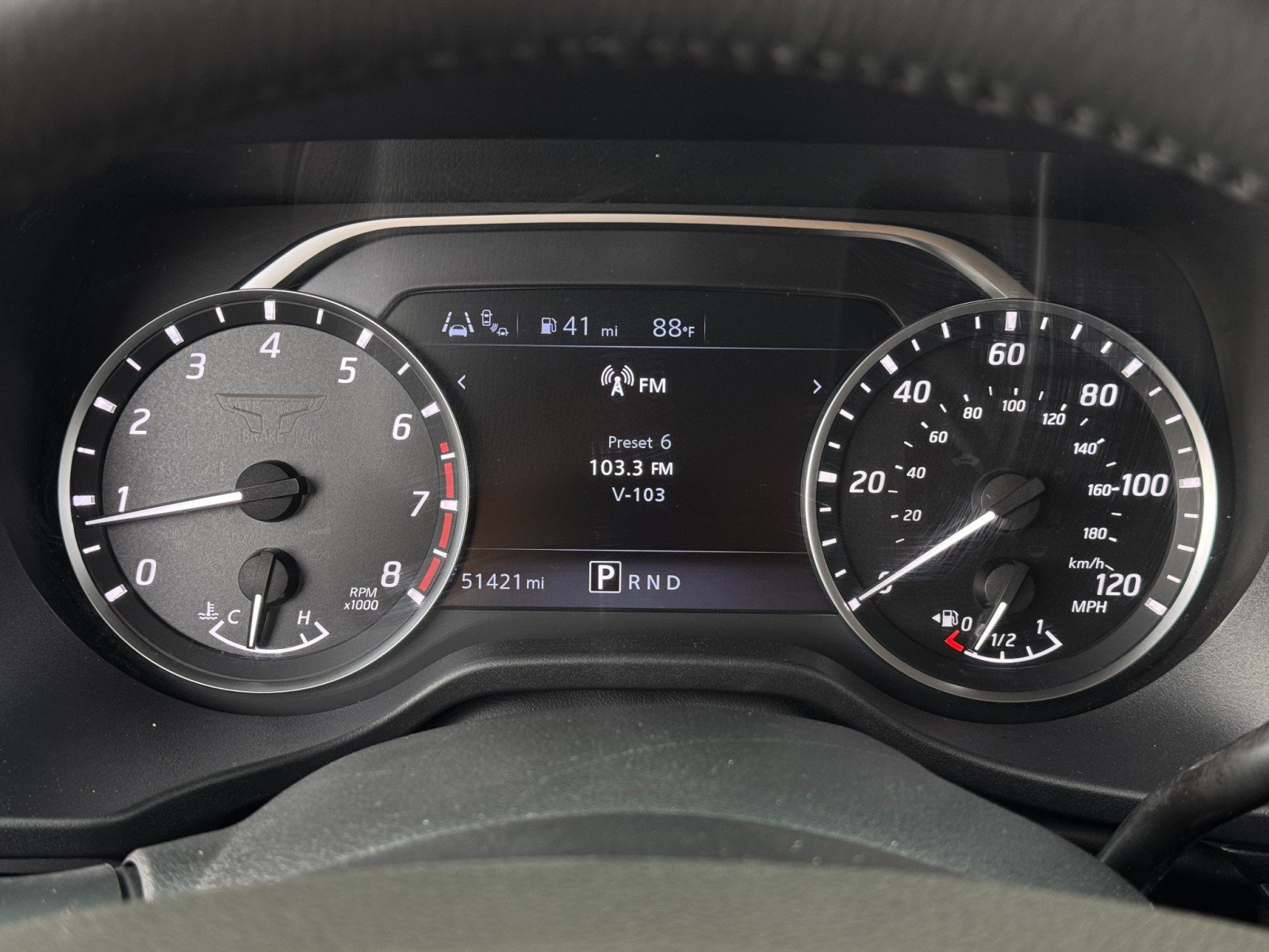 Used 2023 Nissan Titan SV w/ SV Convenience Package RWD image 17