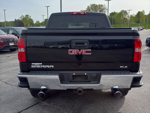 Used 2017 GMC Sierra 1500 SLE w/ Suspension Package, Off-Road AWD/4WD image 7