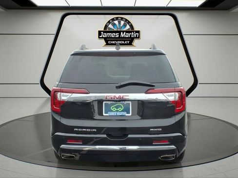 Used 2023 GMC Acadia Denali w/ Black Diamond Edition image 5
