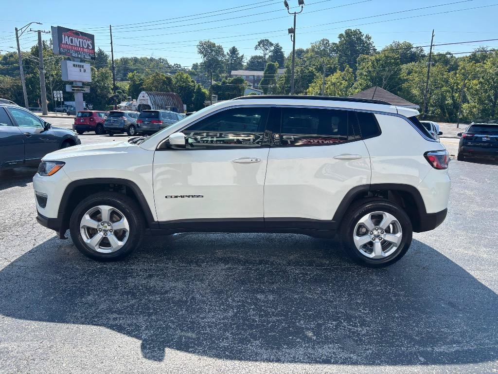 Used 2018 Jeep Compass Latitude w/ Popular Equipment Group AWD/4WD image 4