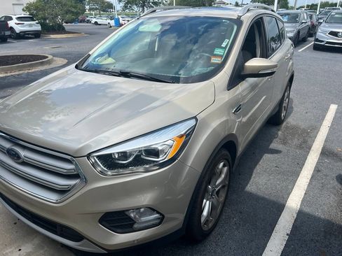 Used 2018 Ford Escape Titanium FWD image 1