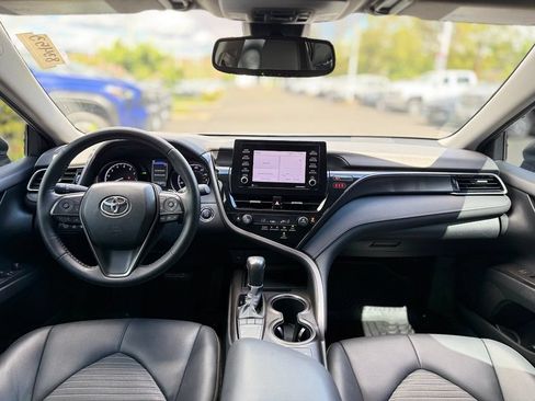 Used 2023 Toyota Camry SE w/ Cold Weather Package FWD image 23