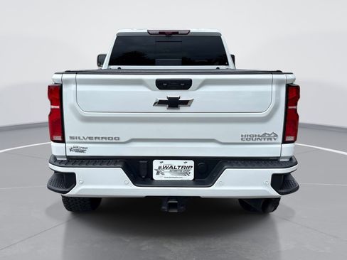 Used 2024 Chevrolet Silverado 2500 High Country w/ High Country Premium Package AWD/4WD image 7