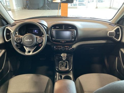 Used 2022 Kia Soul LX w/ Technology Package image 21