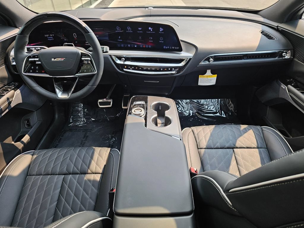 New 2026 Cadillac Lyriq V AWD/4WD image 17