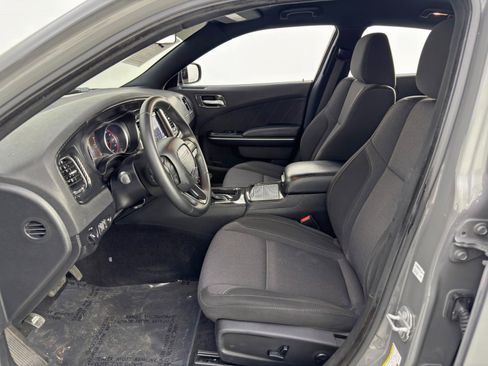 Used 2019 Dodge Charger SXT image 15