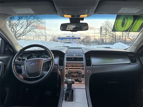 Used 2010 Ford Taurus SEL image 18