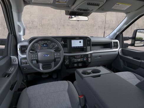New 2025 Ford F250 XL w/ FX4 Off-Road Package AWD/4WD image 9