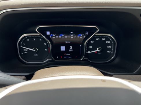 Used 2021 GMC Yukon XL Denali w/ Denali Premium Package AWD/4WD image 41
