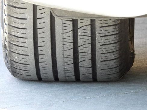 Used 2022 Volkswagen Tiguan SE R-Line image 35