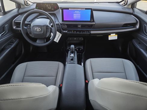 Used 2026 Toyota Prius Limited w/ Limited Premium Package image 33