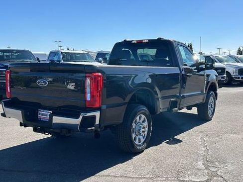 Certified 2024 Ford F250 XLT image 3