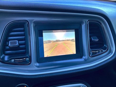 Used 2022 Dodge Challenger SXT image 14