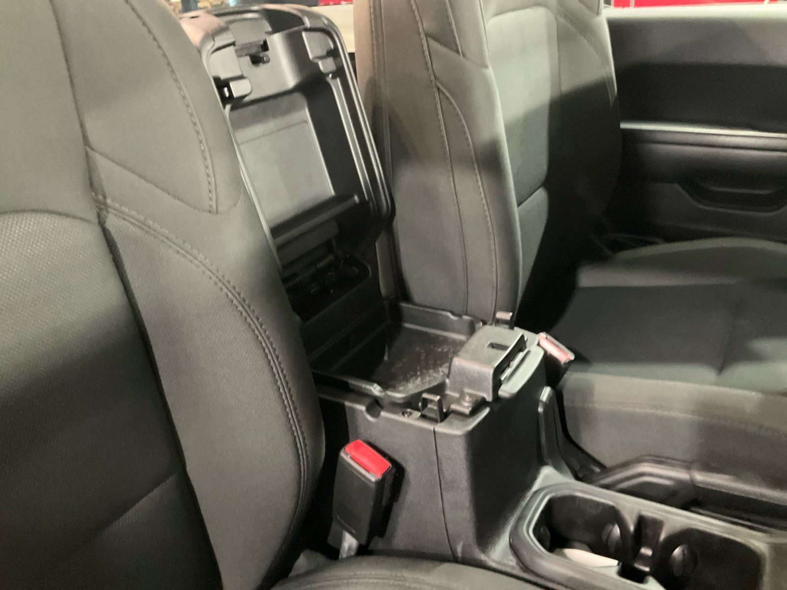 Used 2021 Jeep Wrangler Sport AWD/4WD image 19