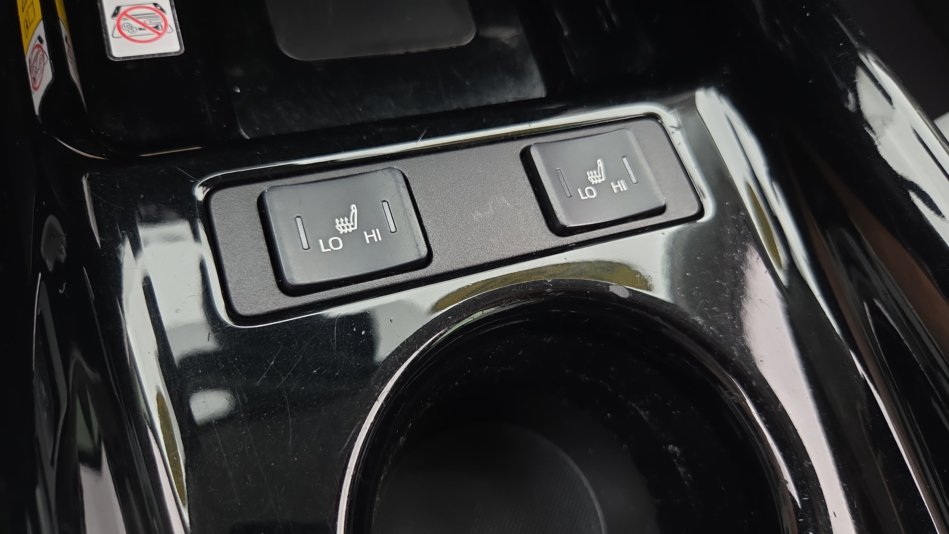 Used 2020 Toyota Prius Limited FWD image 20