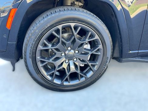 Used 2023 Jeep Grand Cherokee L Summit w/ Advanced Protech Group IV image 12