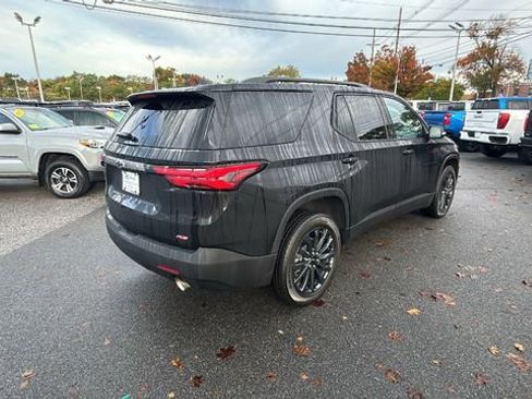 Certified 2024 Chevrolet Traverse RS FWD image 7