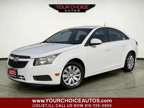 Used 2011 Chevrolet Cruze LT image 1