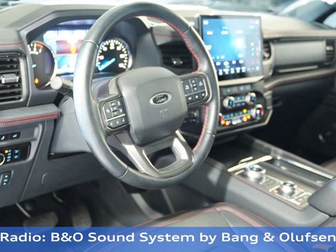 Used 2023 Ford Expedition Max Limited image 16