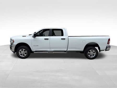 Used 2024 RAM 2500 Big Horn AWD/4WD image 4