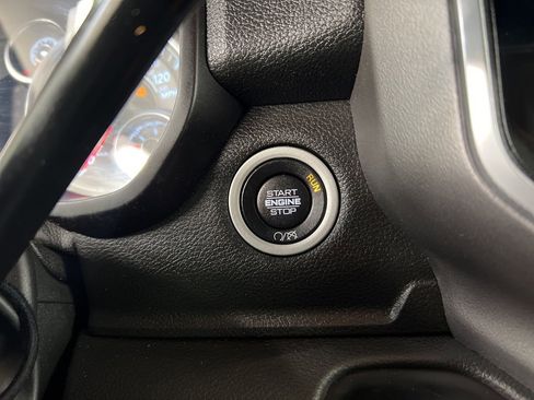 Used 2022 RAM 2500 Big Horn w/ Protection Group image 15