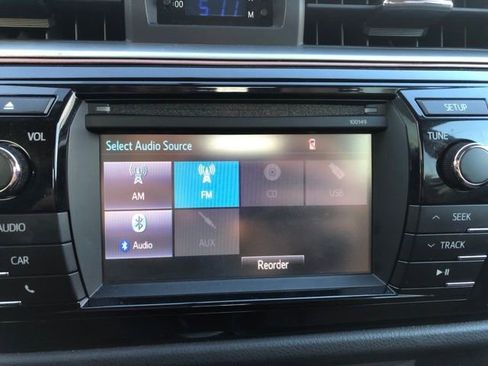 Used 2014 Toyota Corolla LE image 49