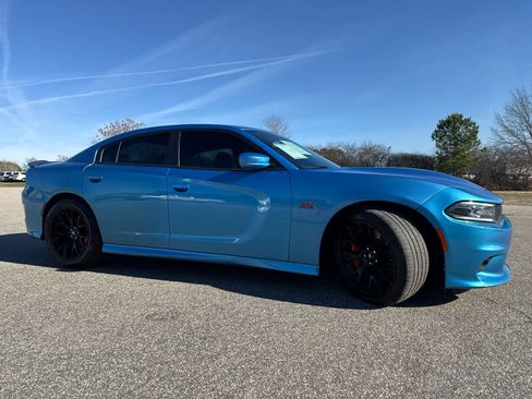 Used 2018 Dodge Charger R/T Scat Pack w/ Dynamics Package image 9