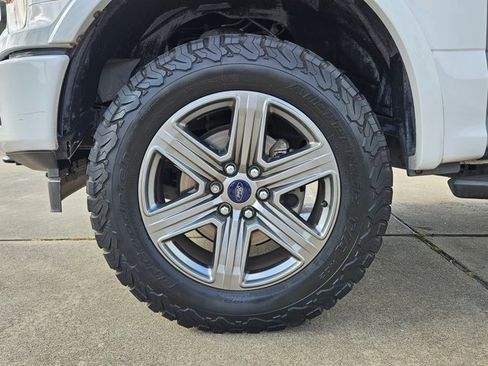 Used 2018 Ford F150 XLT w/ Equipment Group 302A Luxury AWD/4WD image 24