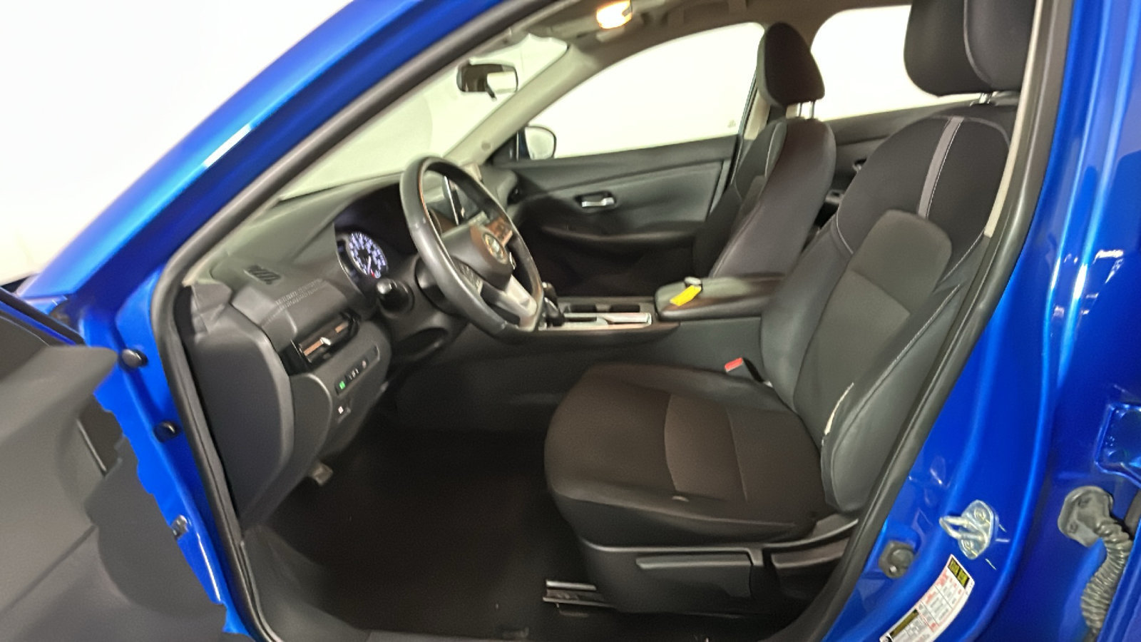Used 2020 Nissan Sentra SV FWD image 14
