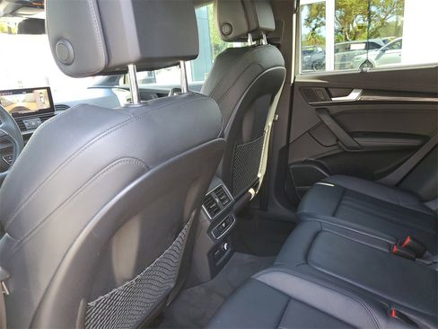 Used 2019 Audi SQ5 Prestige w/ Prestige Package image 9