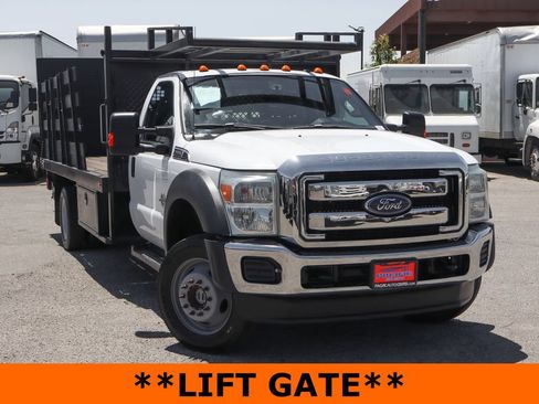 Used 2015 Ford F550 4x4 Regular Cab Super Duty image 2