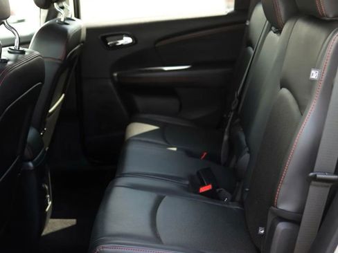 Used 2018 Dodge Journey GT w/ Driver Convenience Group image 26