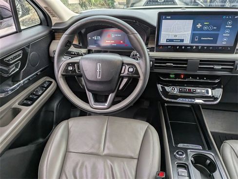 Used 2024 Lincoln Corsair Reserve w/ Equipment Group 201A image 18