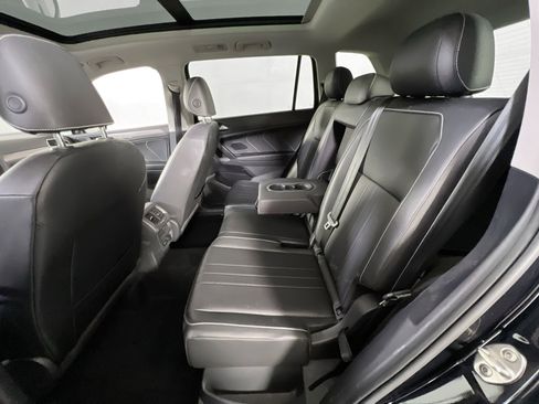 Used 2022 Volkswagen Tiguan SE image 24